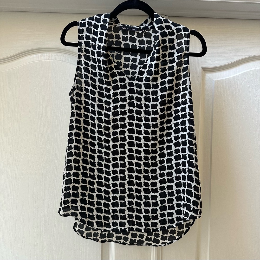 Black White sleeveless career top